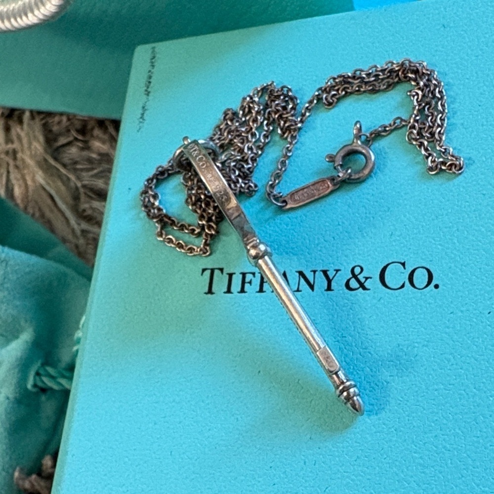 Tiffany & Co. Silver Key Pendant Necklace Pouch Box Bag - Picture 4 of 5